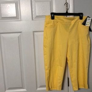 Yellow Capris dress pants